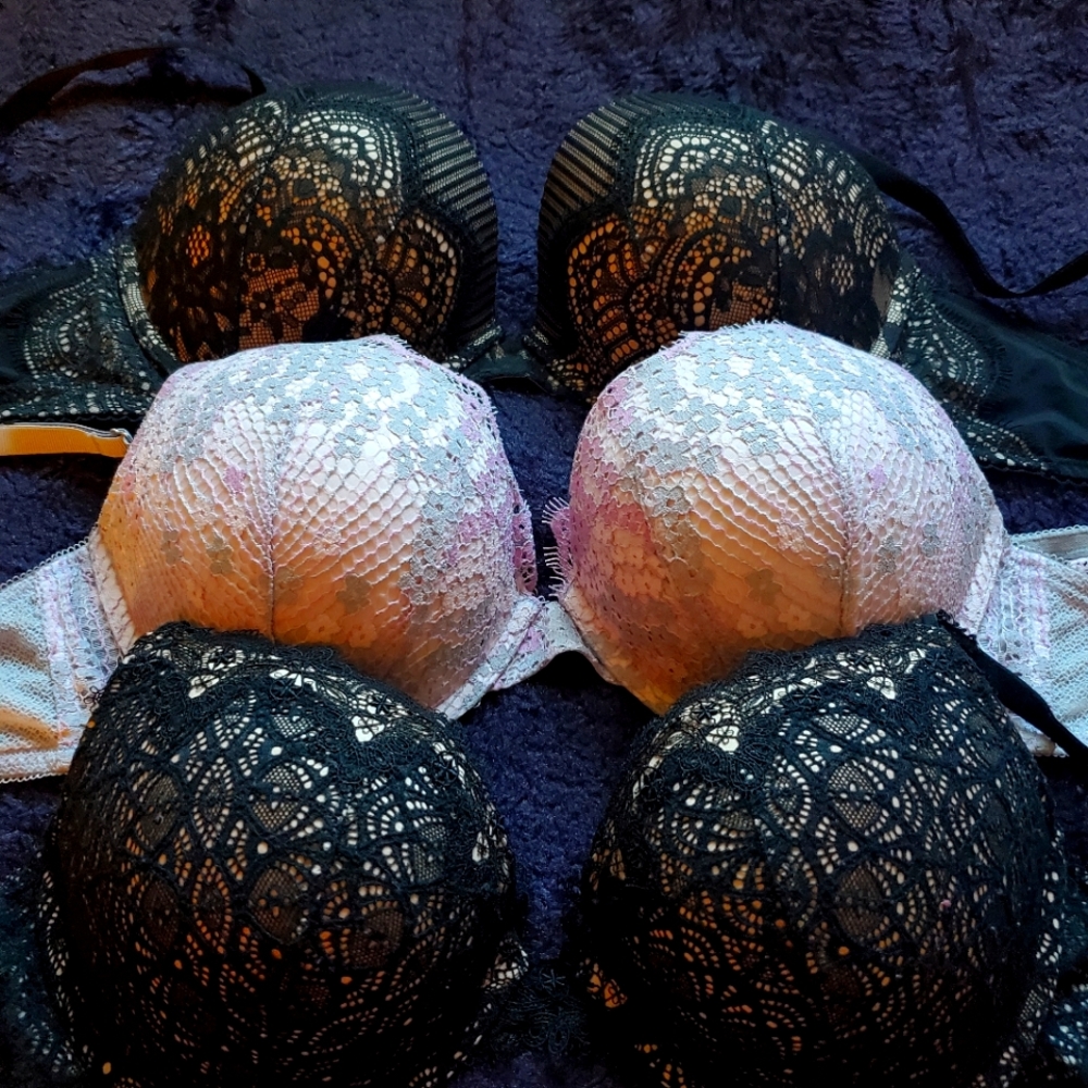 3 (three) Gorgeous lace VS push up bras 36D Dream Angels Collection